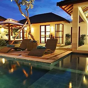  Villa Arama Riverside Indonesia