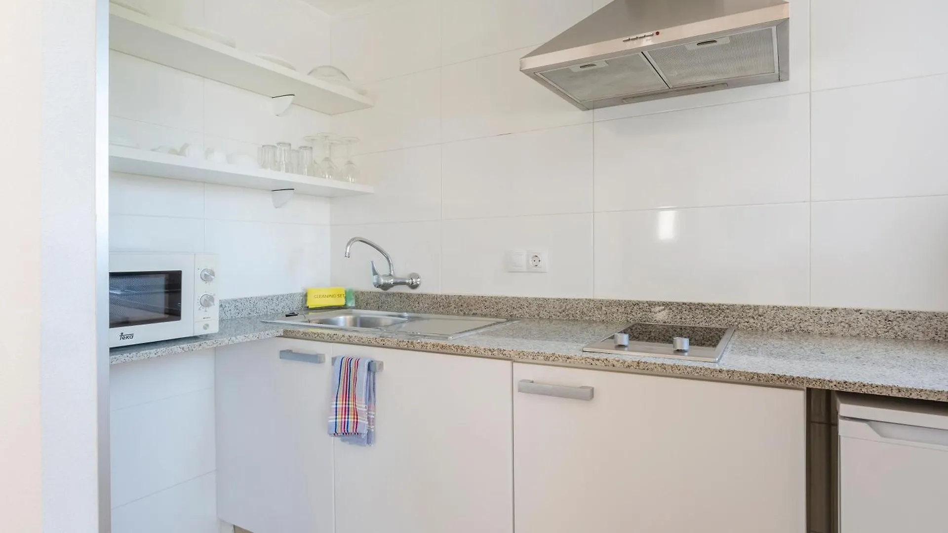 Flipflop Surfing Playa Apartment Santa Ponsa 0*,