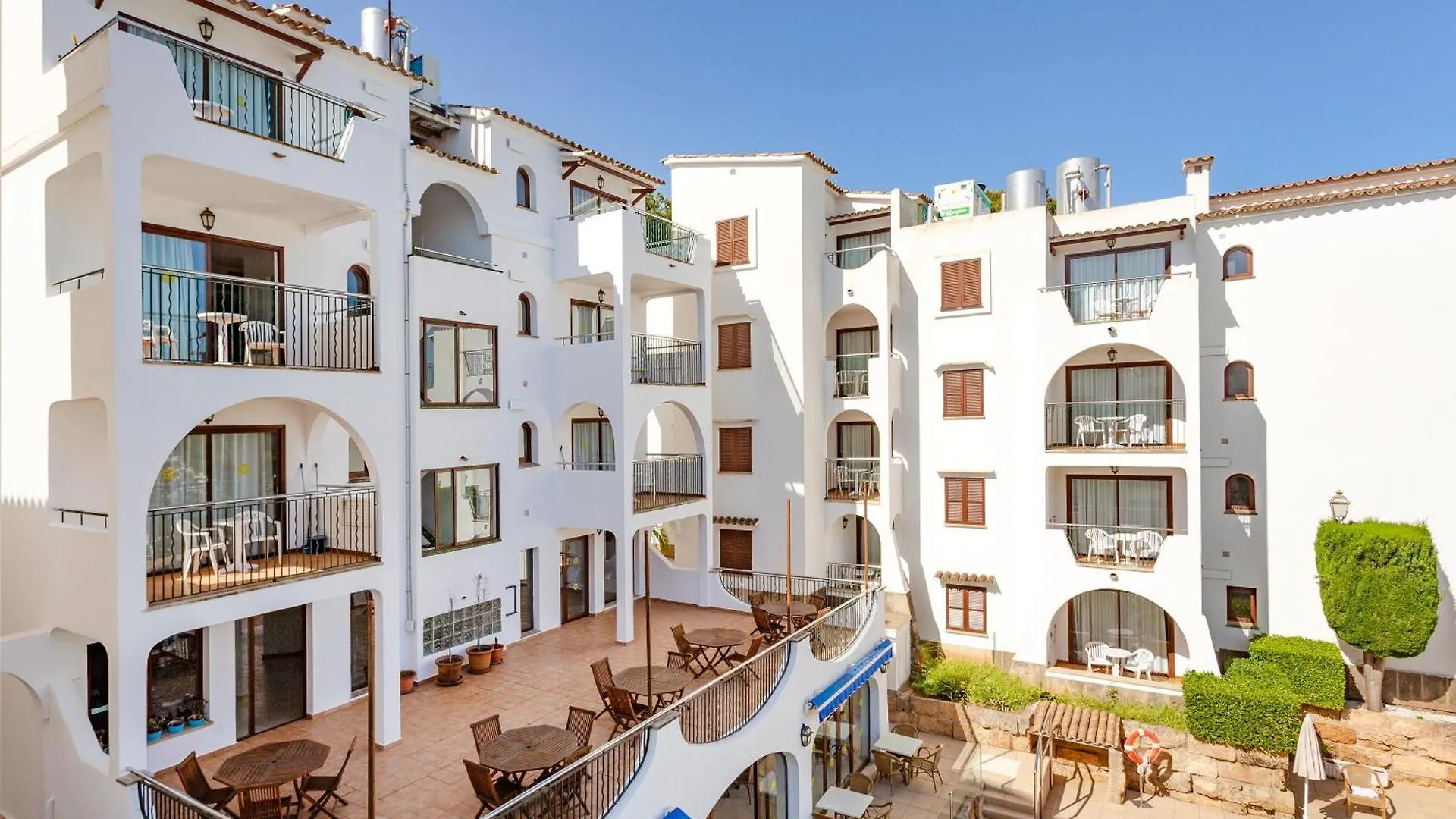 Flipflop Surfing Playa Apartment Santa Ponsa Spain