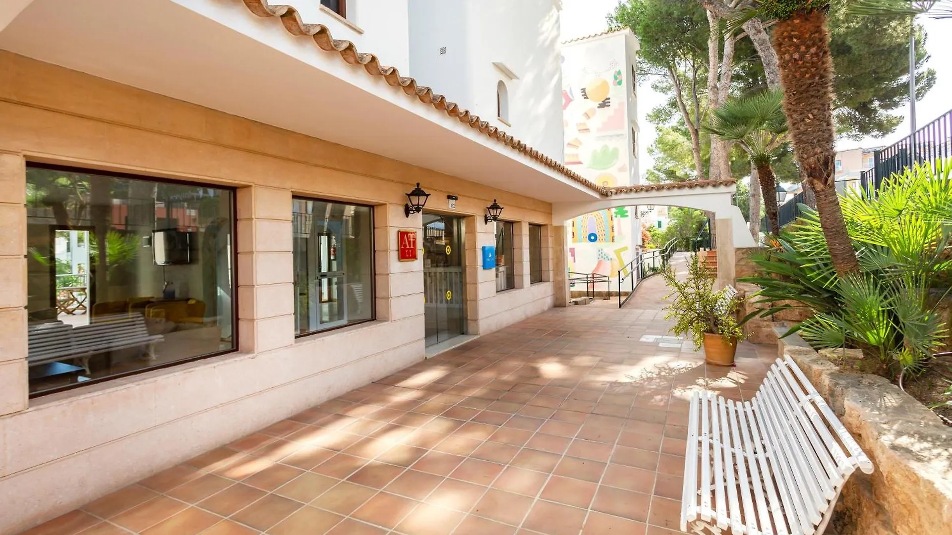 Flipflop Surfing Playa Apartment Santa Ponsa Spain